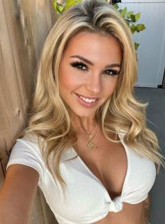 Julie Ambrose Free Pics Galleries