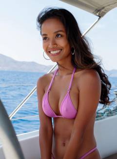 Putri Cinta Free Pics Galleries