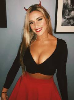 Kayla Simmons Babe Of The Day