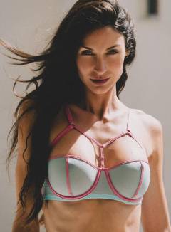 Zurine Aspiunza Babe Of The Day