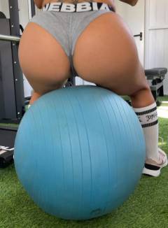 Sonia Amat Babe Of The Day