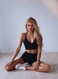 Pamela Reif Free Pics Galleries