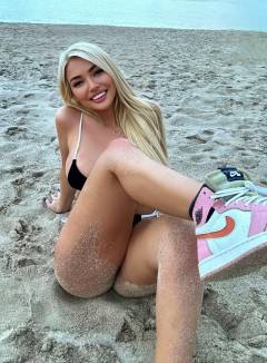 Colleen Mcginniss Free Pics Galleries