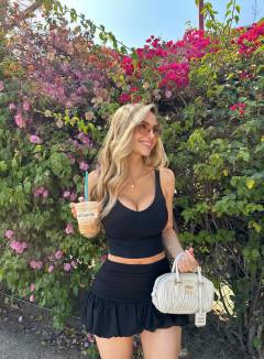 Amanda Lee Free Pics Galleries