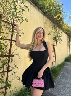 Amanda Lee Free Pics Galleries