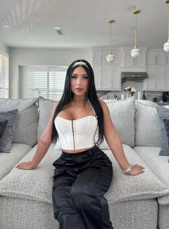 Laura Van Free Pics Galleries