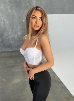 Charlisse Cronin Free Pics Galleries