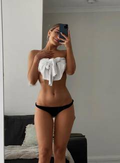 Charlisse Cronin Free Pics Galleries