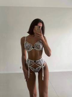 Charlisse Cronin Free Pics Galleries