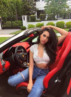 Dayna Roman Free Pics Galleries