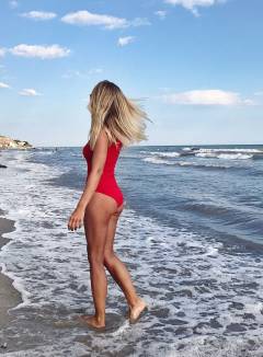 Ilona Sentieva Babe Of The Day