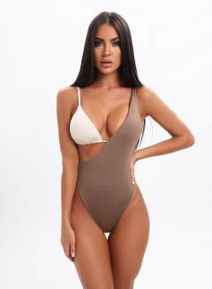 Melania Puntas Babe Of The Day