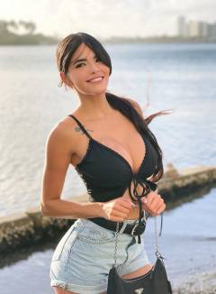 Nicole Dwyer Babe Of The Day