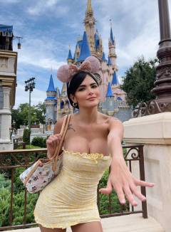 Nicole Dwyer Babe Of The Day