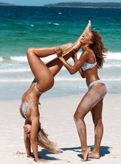 Natasha Oakley Free Pics Galleries