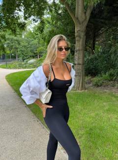 Natasha Oakley Free Pics Galleries