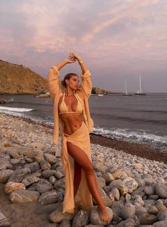 Natasha Oakley Free Pics Galleries