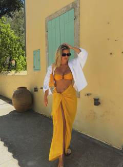 Natasha Oakley Free Pics Galleries