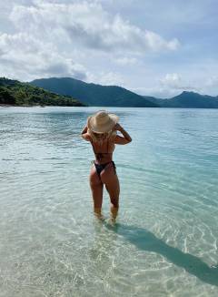 Natasha Oakley Free Pics Galleries