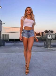 Leo Theresa Free Pics Galleries