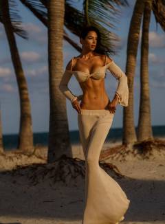 Andrea Dos Santos Free Pics Galleries