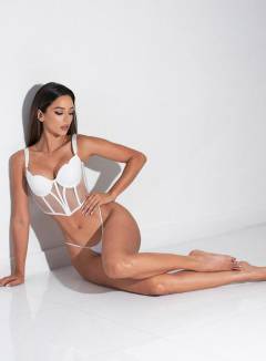 Andrea Dos Santos Free Pics Galleries