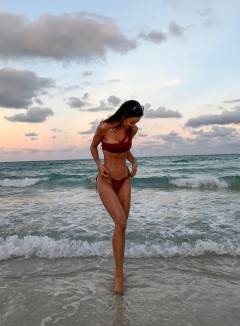 Andrea Dos Santos Free Pics Galleries