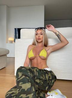 Laura Amy Free Pics Galleries