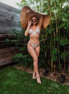 Scarlet Begonias Free Pics Galleries