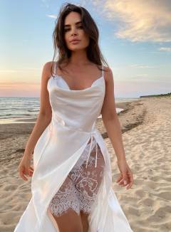 Tereze Kalman Babe Of The Day