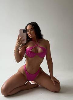 Tereze Kalman Babe Of The Day