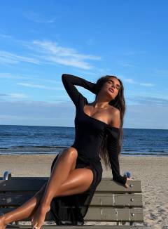 Tereze Kalman Babe Of The Day