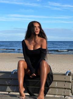 Tereze Kalman Babe Of The Day