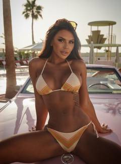 Kiki Morris Free Pics Galleries