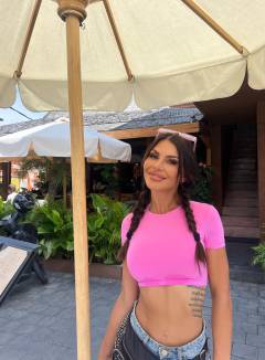 Kiki Morris Free Pics Galleries