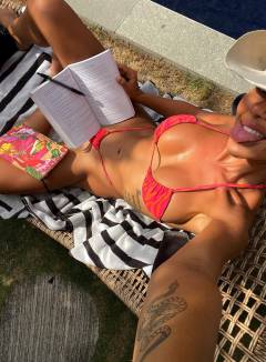 Kiki Morris Free Pics Galleries