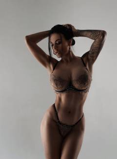 Roxy Konovalova Free Pics Galleries