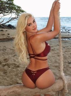 Daylon Muenzner Babe Of The Day