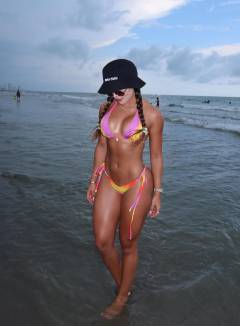 Laura Sanchez Babe Of The Day