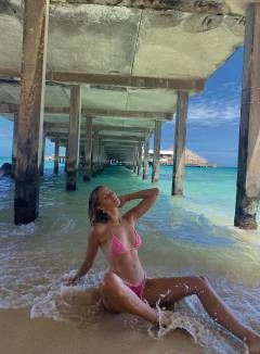 Natalie Roser Free Pics Galleries