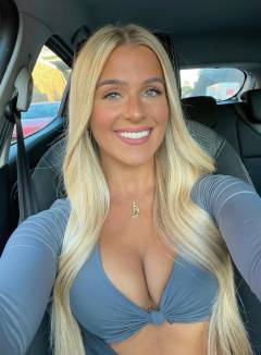 Chloe Roberts Free Pics Galleries