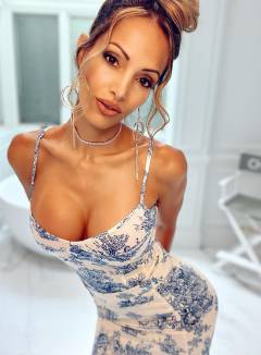 Laura Lilly Free Pics Galleries