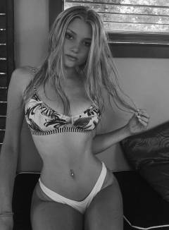 Sophie Blair Free Pics Galleries