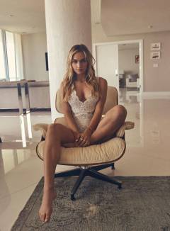 Taylor Sharpe Free Pics Galleries