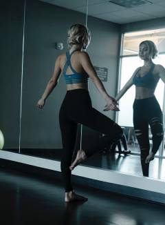 Taylor Sharpe Free Pics Galleries