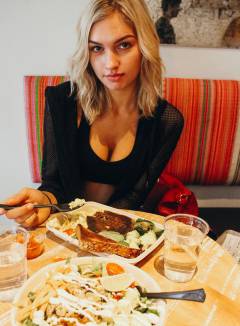 Taylor Sharpe Free Pics Galleries