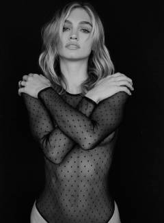 Taylor Sharpe Free Pics Galleries