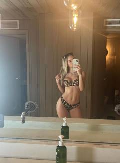 Taylor Sharpe Free Pics Galleries