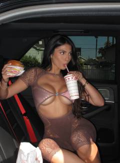 Amanda Trivizas Free Pics Galleries