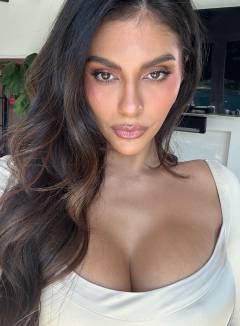 Amanda Trivizas Free Pics Galleries